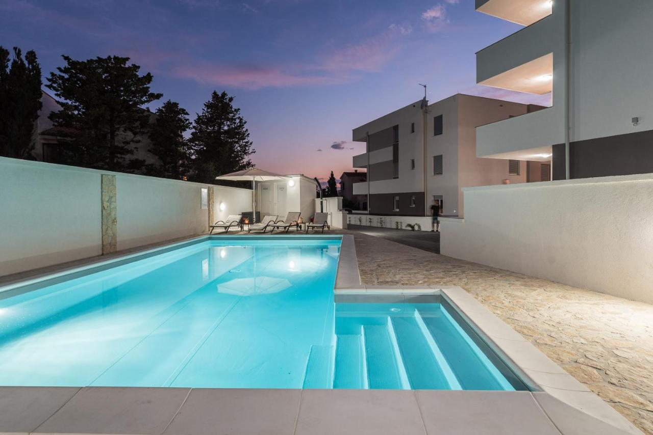 Villa Star 4 Luxury Apartment With A Pool Novalja Exterior photo